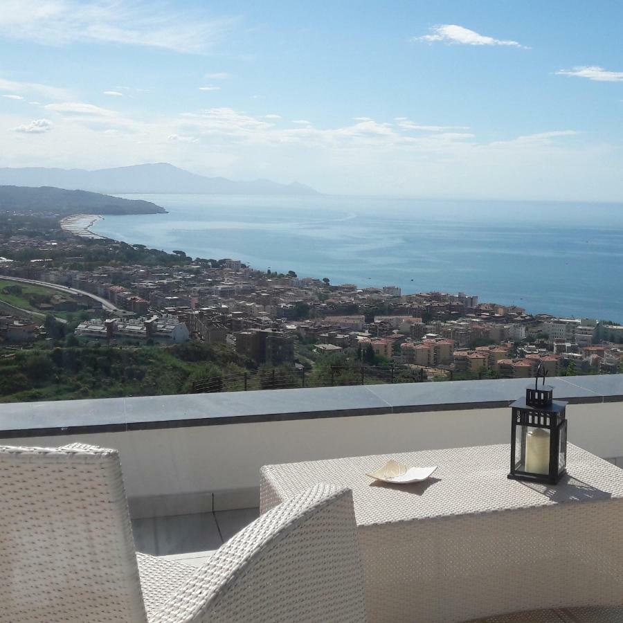 Villa Treglia B&B Formia Eksteriør billede